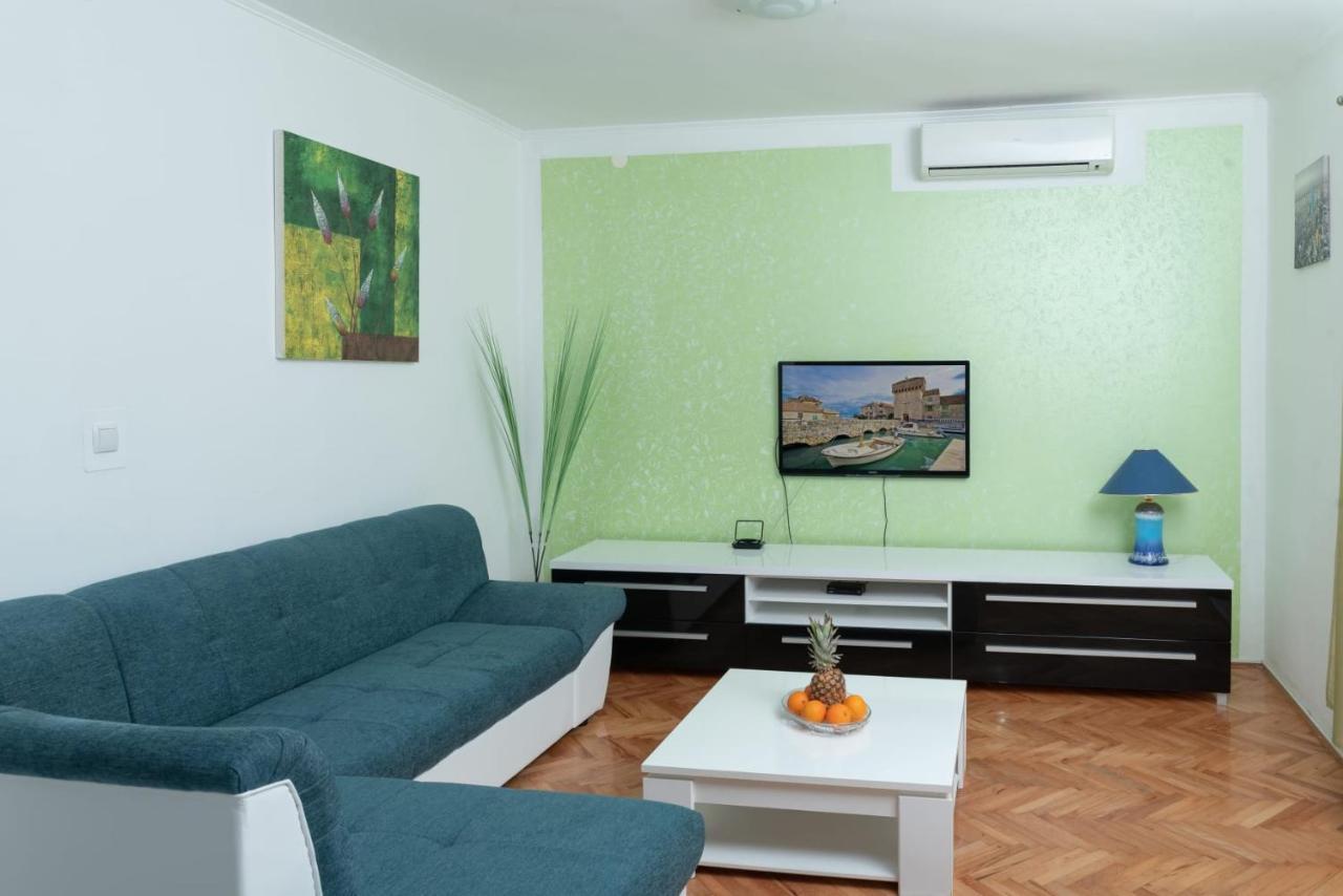 Apartment Tanja Kastela Exterior photo
