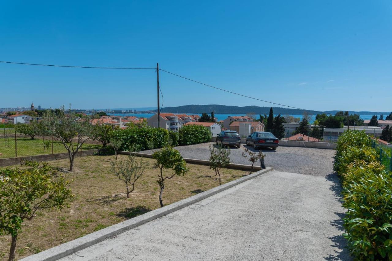 Apartment Tanja Kastela Exterior photo